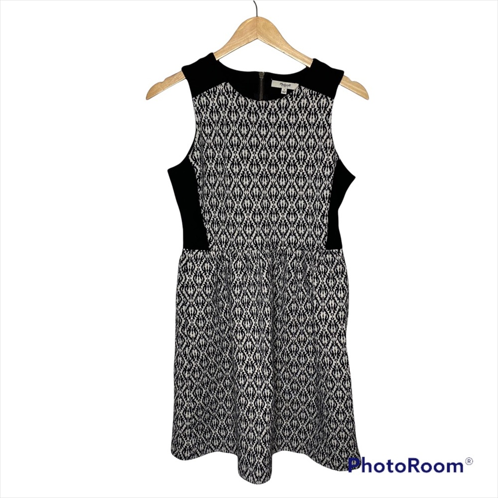 Madewell Black and White Textured Fit-and-Flare Dress